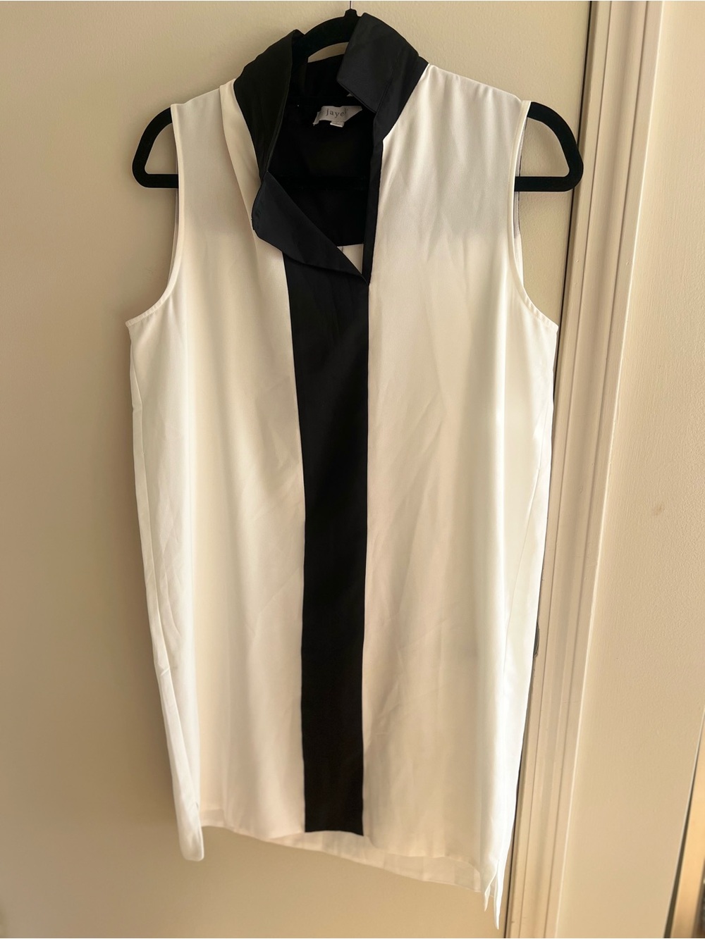 Jaye.e Black White Asymmetrical Collar Shift Dress L